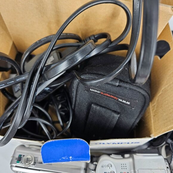 Digital Camera 35mm Video Charger Battery Cords SD Cards Lot 8+ PARTS Repair - Picture 11 of 11